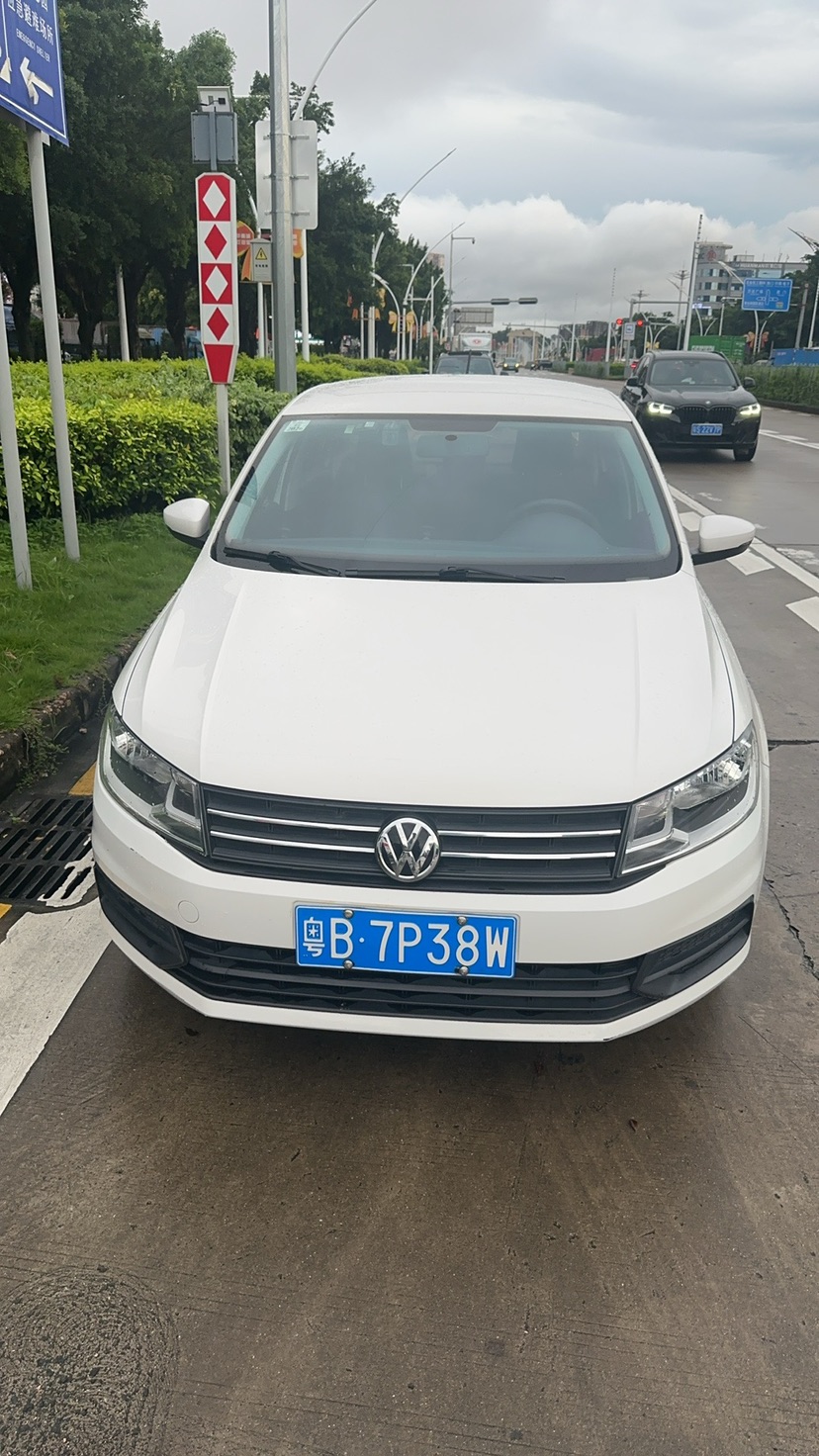 Volkswagen Santana 2020 car image #2