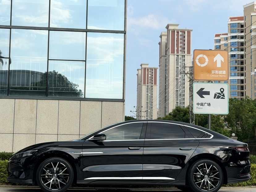 BYD Han 2024 #7 BYD Han 2024 car image #7