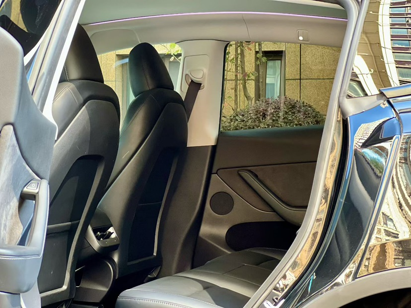 Tesla Model Y 2023 #6 Tesla Model Y 2023 car image #6