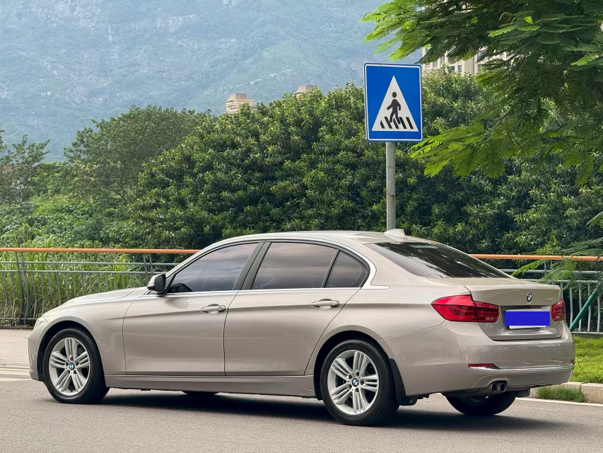 BMW 3 Series 2017 car image #3