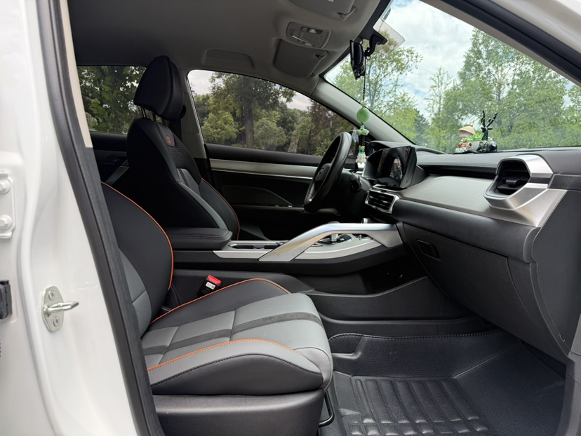 GEELY Coolray 2025 #9 GEELY Coolray 2025 car image #9