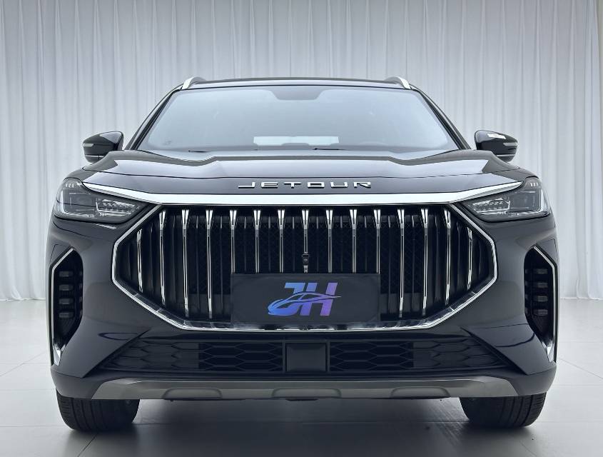 Jetour X70 PLUS 2023 #2 Jetour X70 PLUS 2023 car image #2