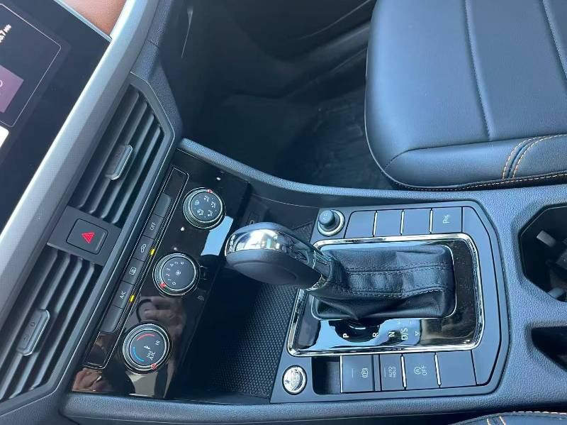 Volkswagen Bora 2023 car image #5