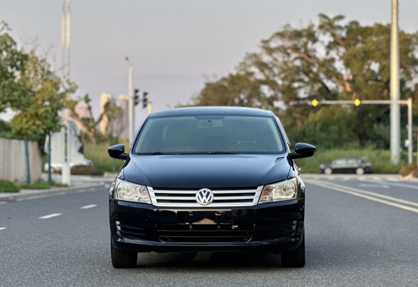 Volkswagen Santana 2014 car image 