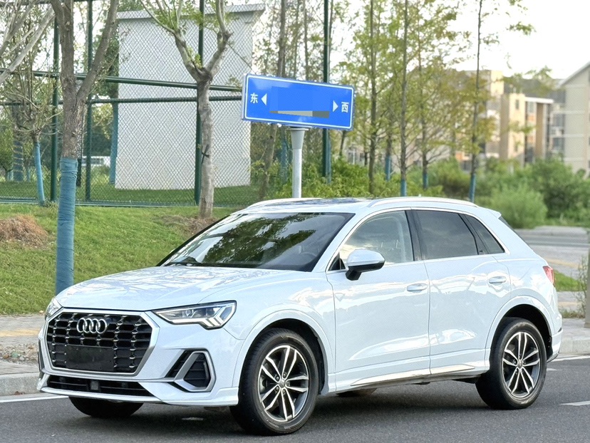 Audi Q3 2020 car image 