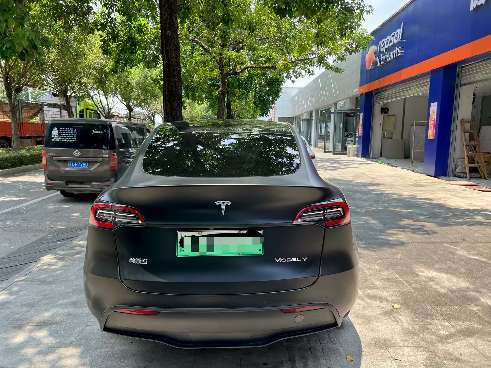 Tesla Model Y 2022 #9 Tesla Model Y 2022 car image #9