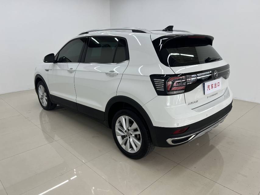 Volkswagen T-Cross 2023 car image #6