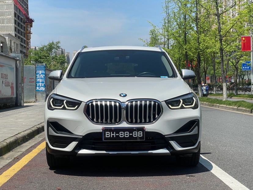 BMW X1 2022 #2 BMW X1 2022 car image #2