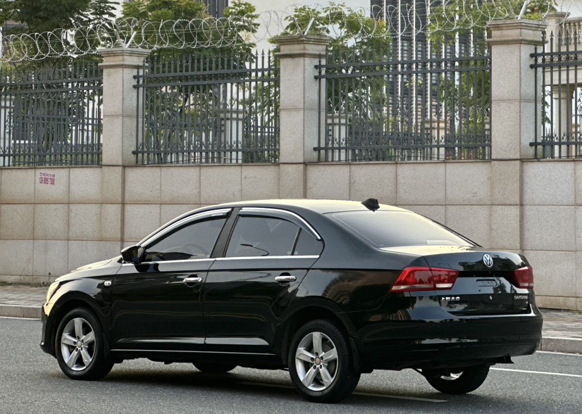 Volkswagen Santana 2014 car image #5