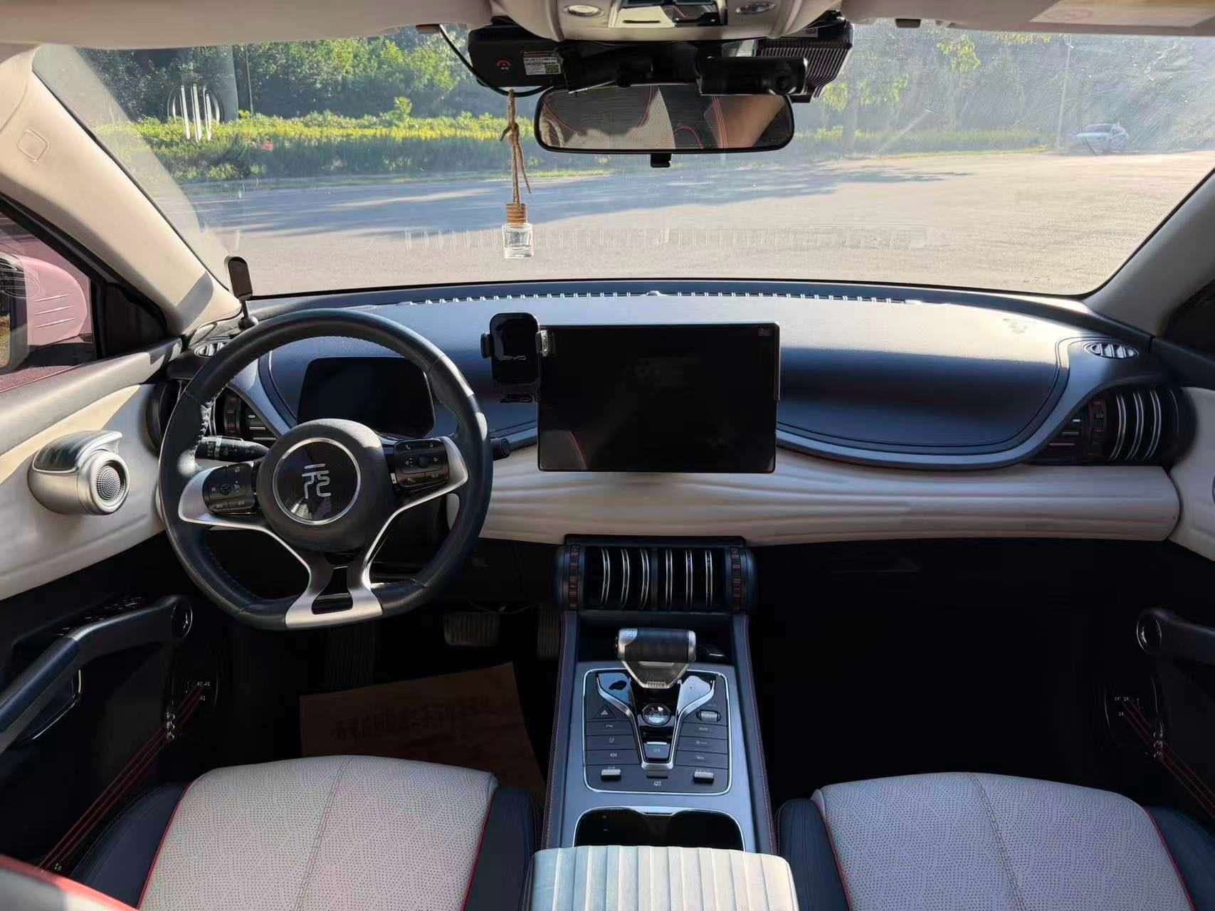 BYD Yuan Plus 2023 #4 BYD Yuan Plus 2023 car image #4