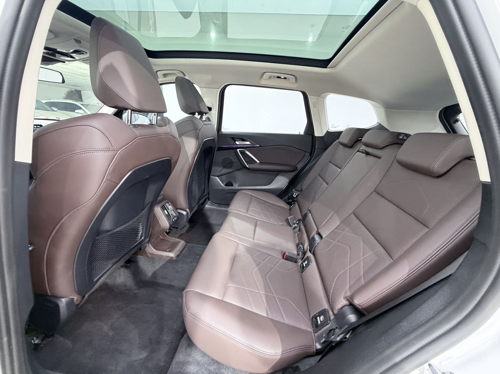BMW X1 2024 car image #8