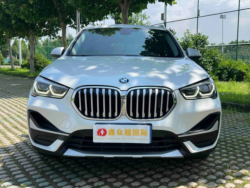 BMW X1 2023 car image #3