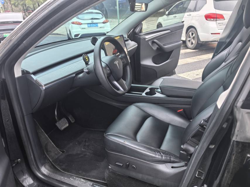 Tesla Model Y 2022 #12 Tesla Model Y 2022 car image #12