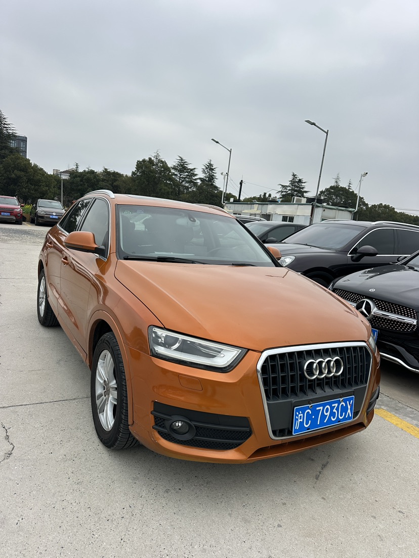 Audi Q3 2013 Audi Q3 2013 immagine di auto