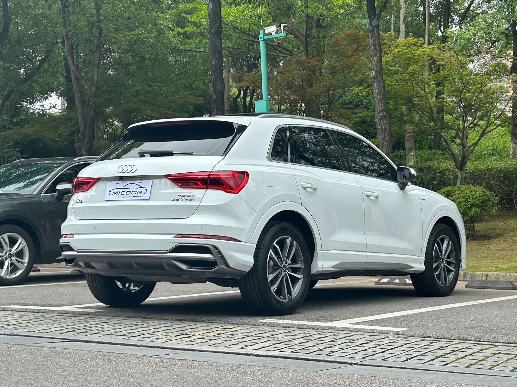 Audi Q3 2023 car image #7