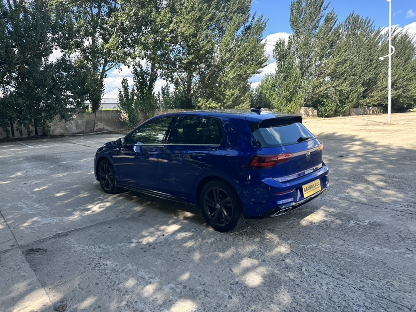 Volkswagen Golf 2022 car image #7