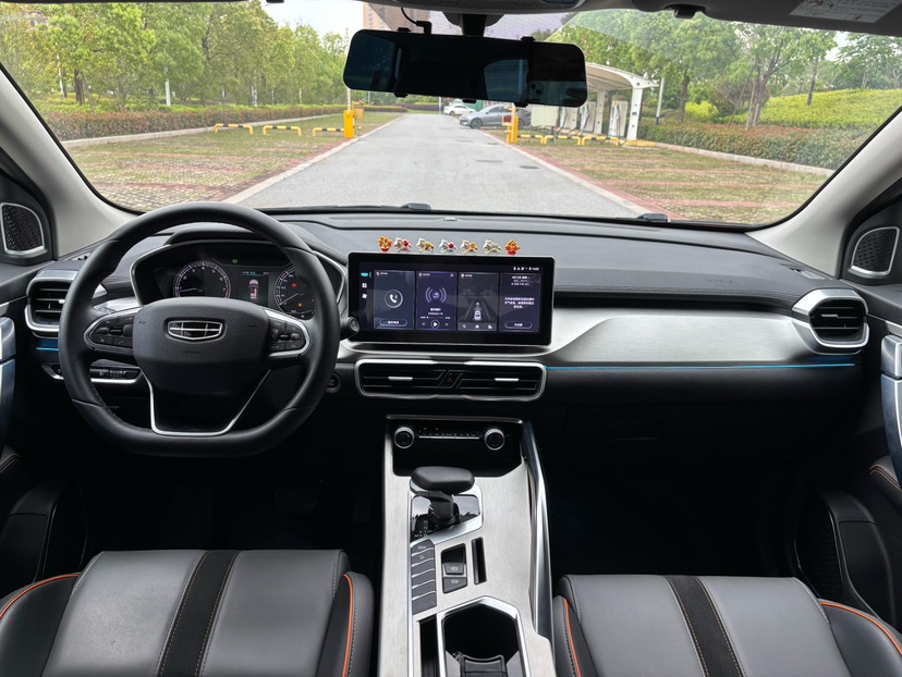 GEELY Coolray 2024 car image #5