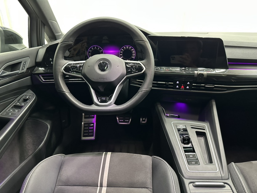Volkswagen Golf 2022 car image #10