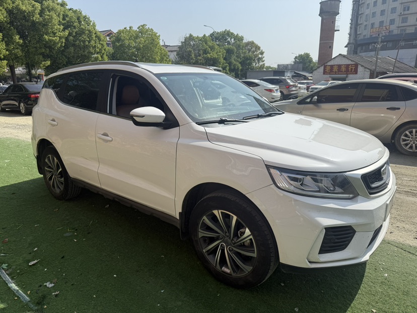 GEELY Vision X6 2020 car image #2