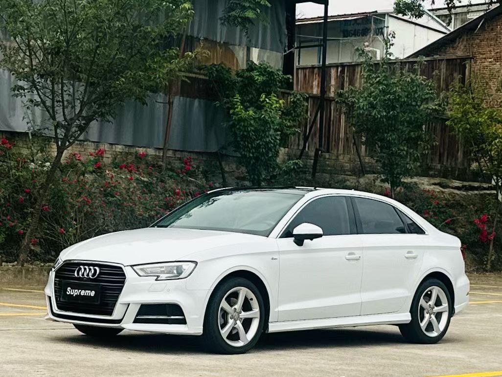 Audi A3 2018 car image #4
