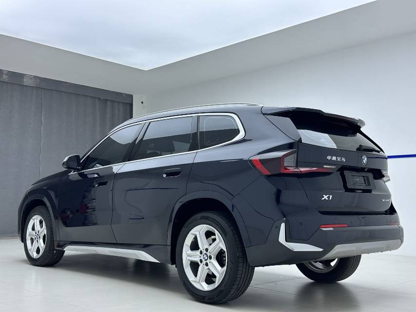 BMW X1 2023 car image #4
