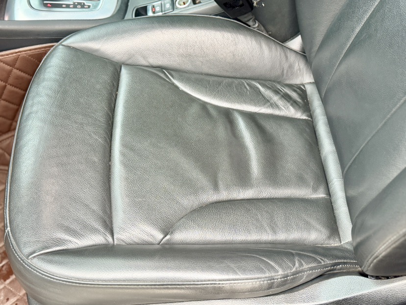 Audi Q3 2015 car image #8