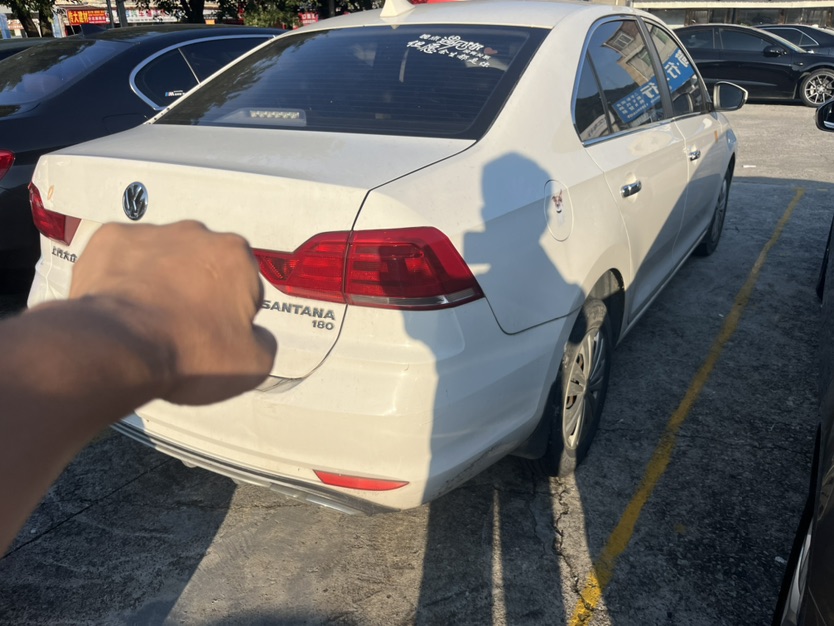 Volkswagen Santana 2017 car image #5