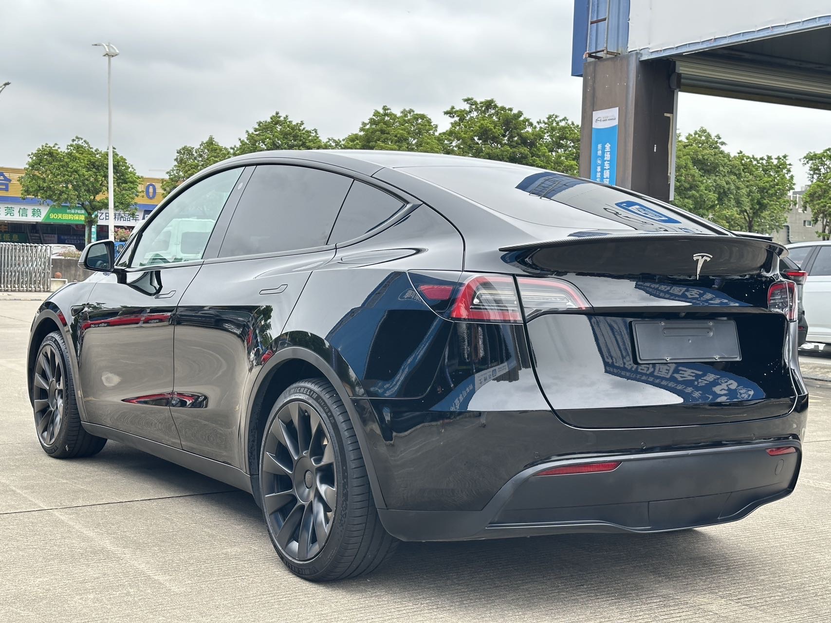 Tesla Model Y 2021 #7 Tesla Model Y 2021 car image #7