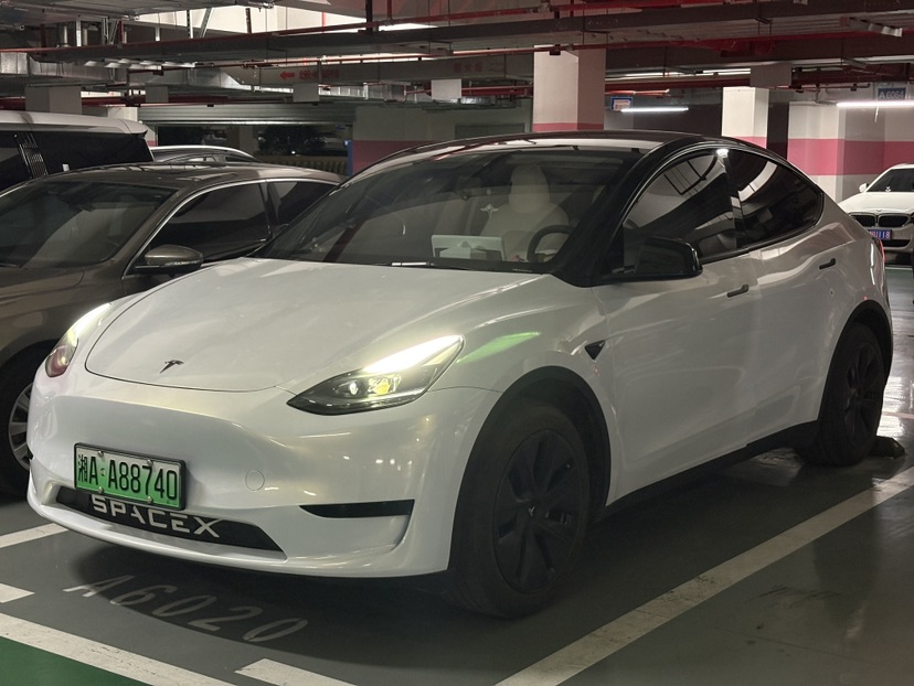 特斯拉 Model Y 2024 汽车图片 