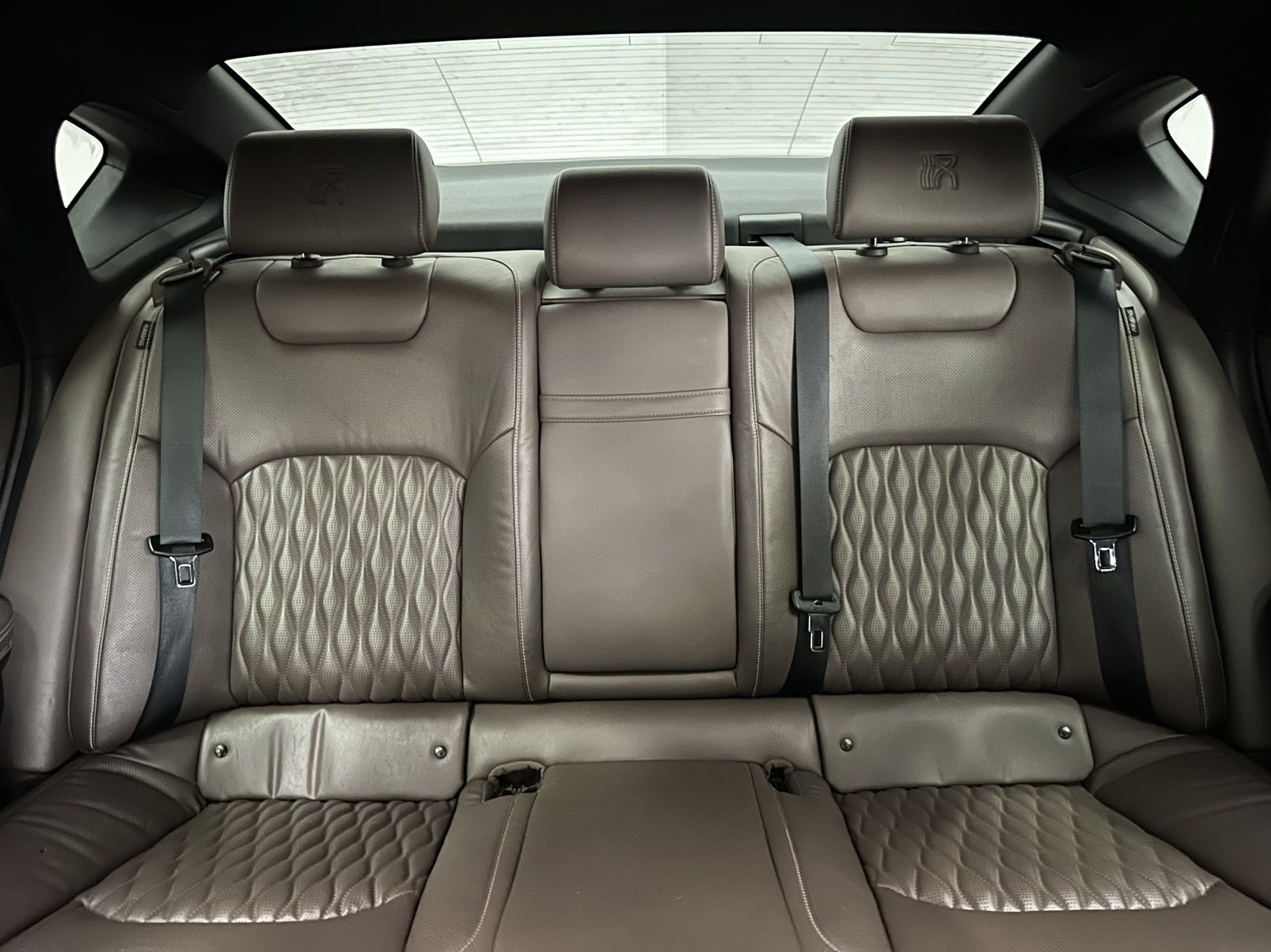BYD Han 2023 immagine di auto #13