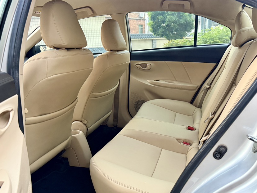 Toyota Vios 2015 car image #6