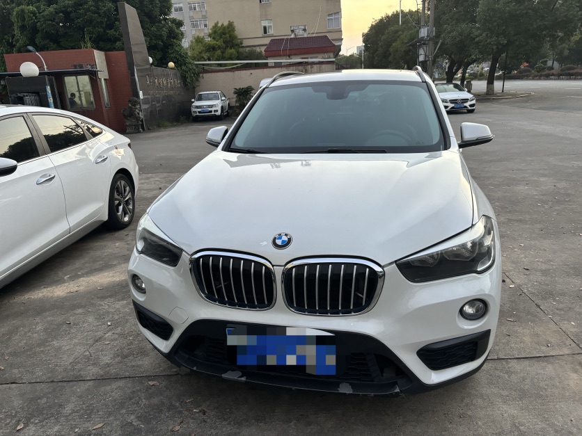 BMW X1 2016 BMW X1 2016 car image