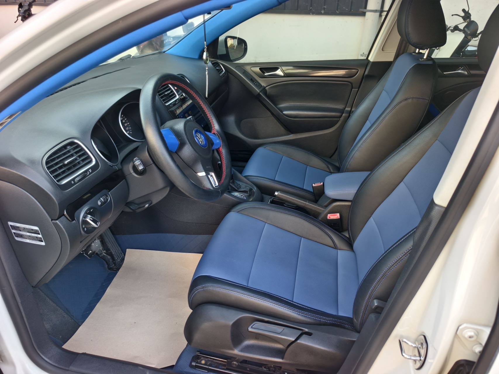 Volkswagen Golf 2014 car image #6