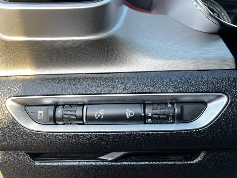 GEELY Coolray 2022 car image #13