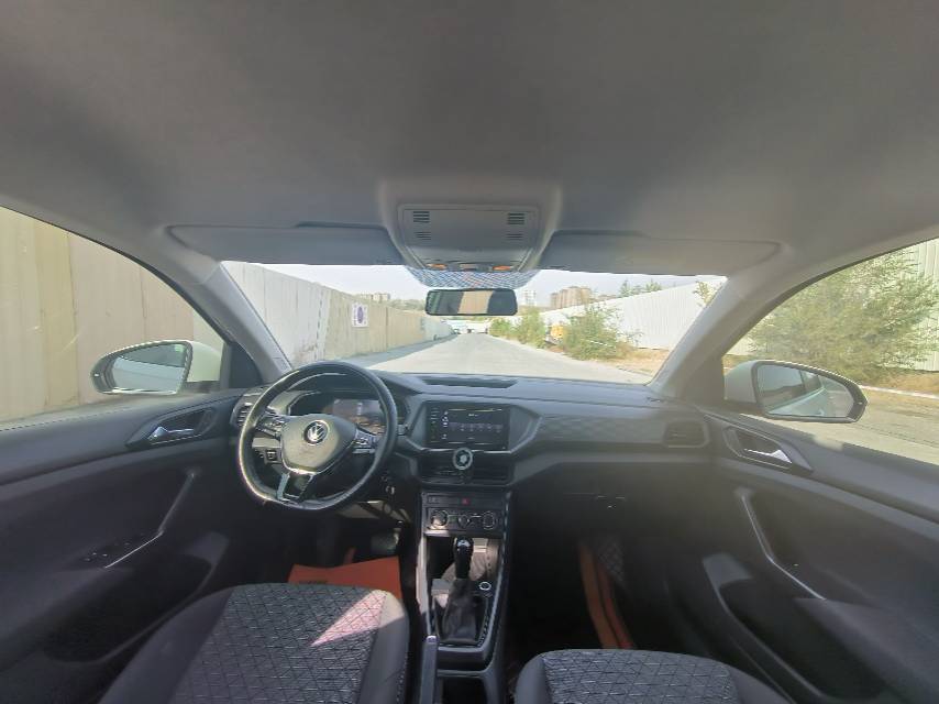 Volkswagen T-Cross 2022 car image #6