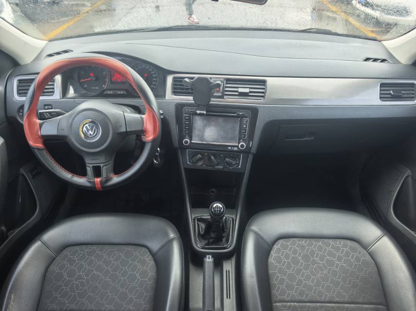 Volkswagen Santana 2014 car image #4
