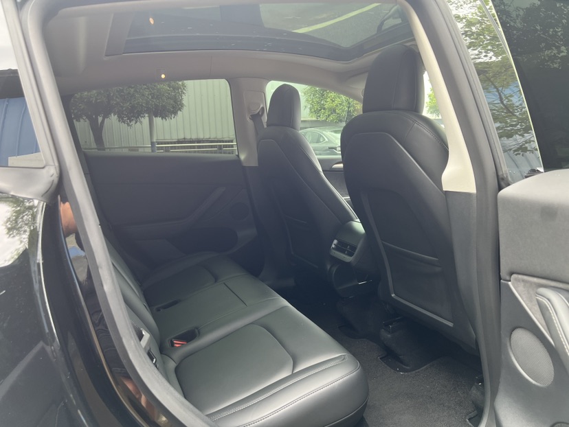 Tesla Model Y 2021 car image #6