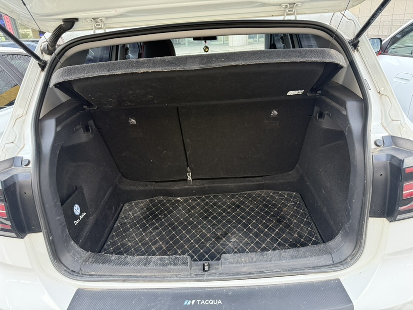 Volkswagen Tacqua 2023 car image #4