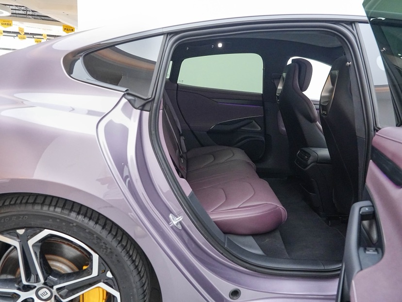 MI SU7 2024 car image #5