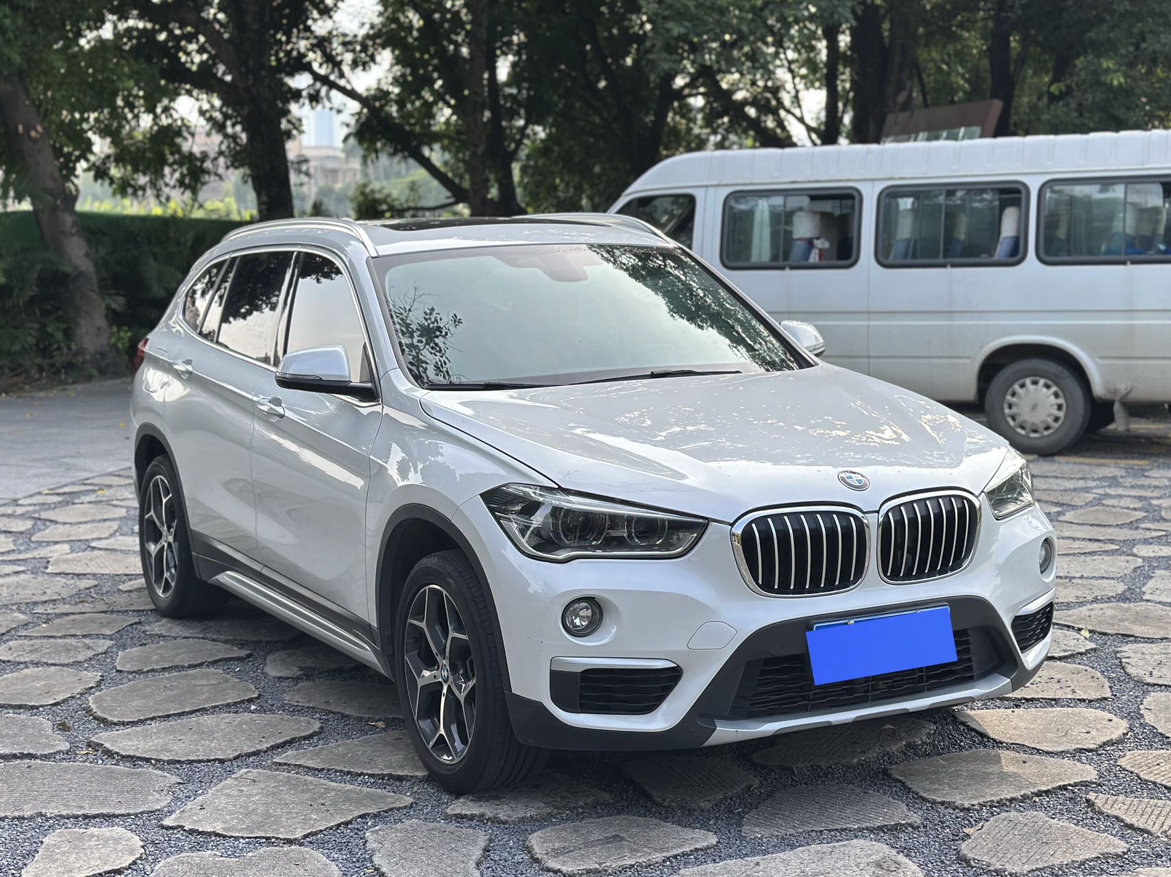 BMW X1 2018 #3 BMW X1 2018 car image #3