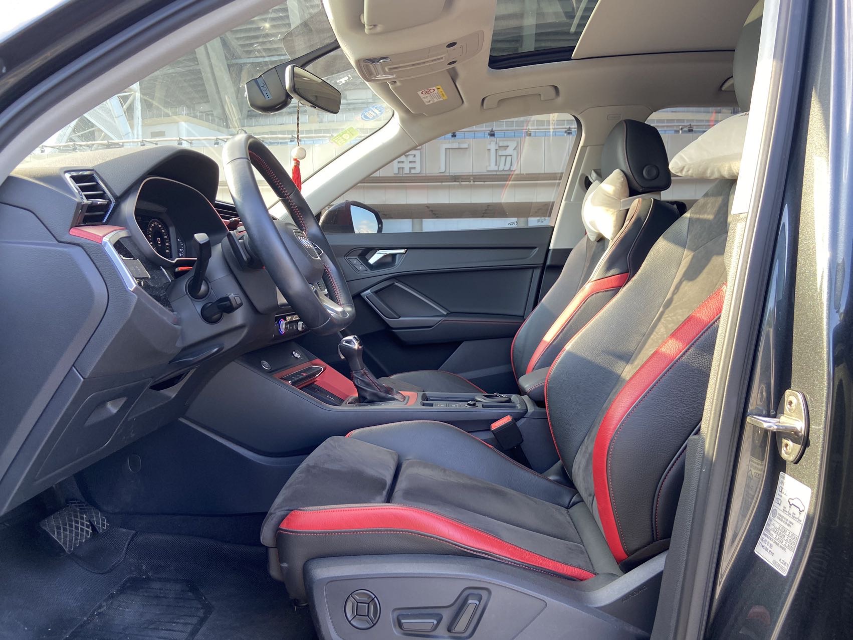 Audi Q3 2019 #6 Audi Q3 2019 car image #6