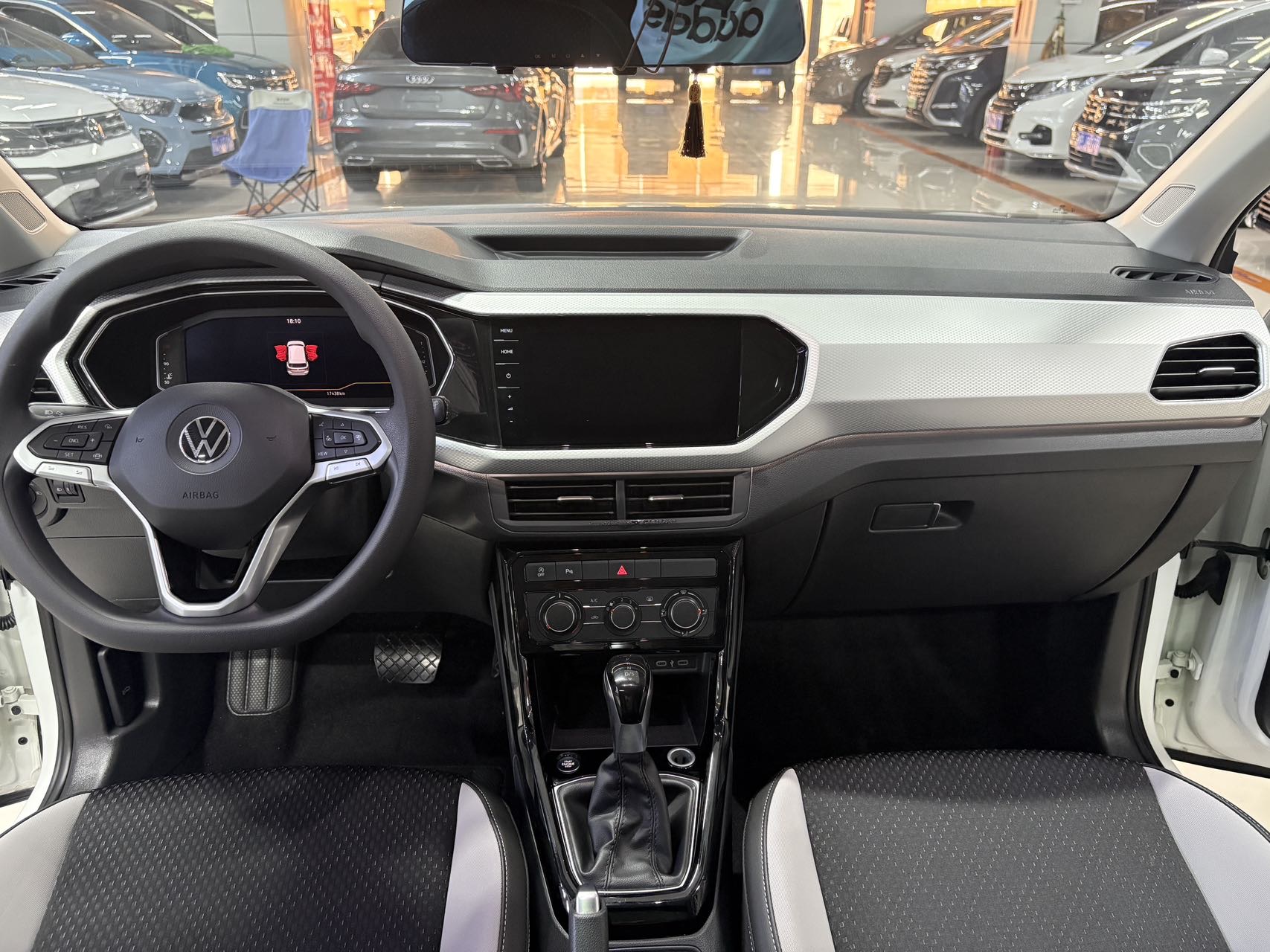 Volkswagen Tacqua 2022 #6 Volkswagen Tacqua 2022 car image #6