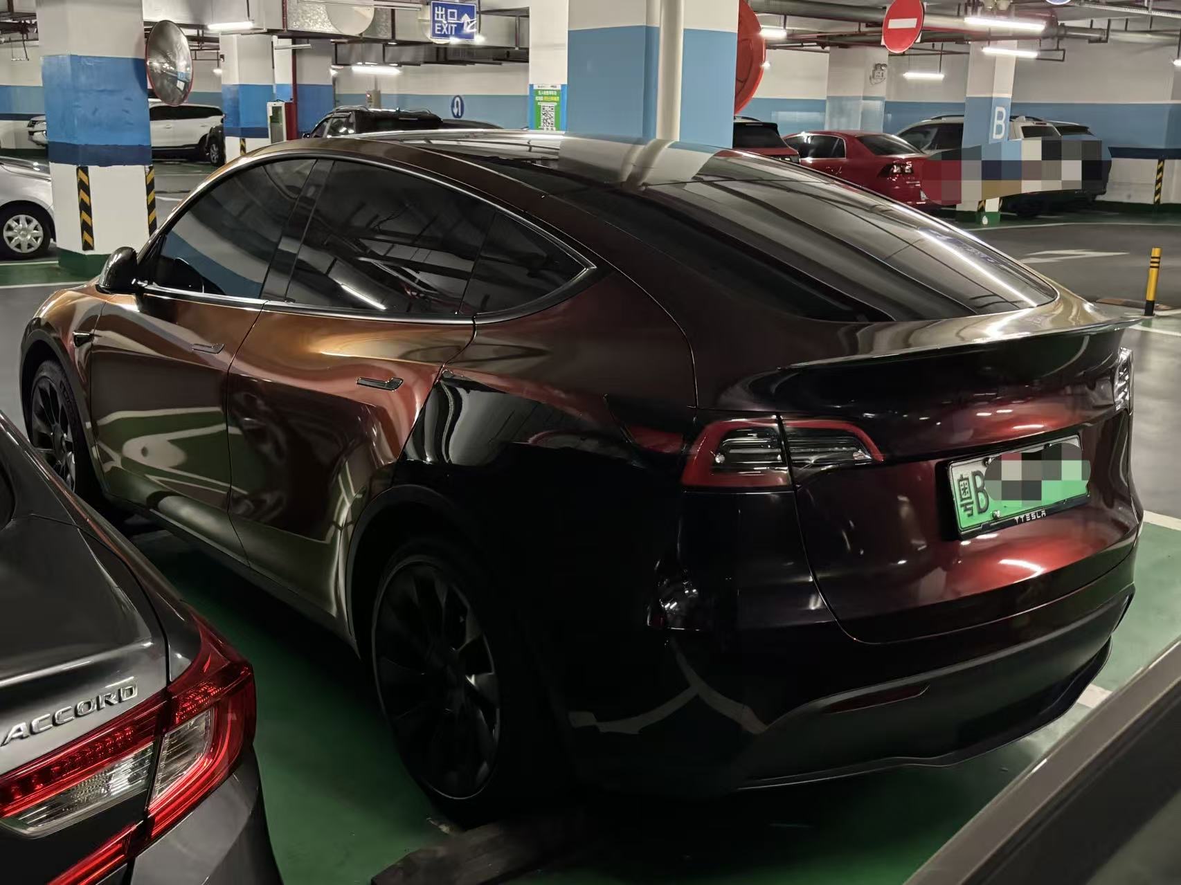 Tesla Model Y 2023 #5 Tesla Model Y 2023 car image #5