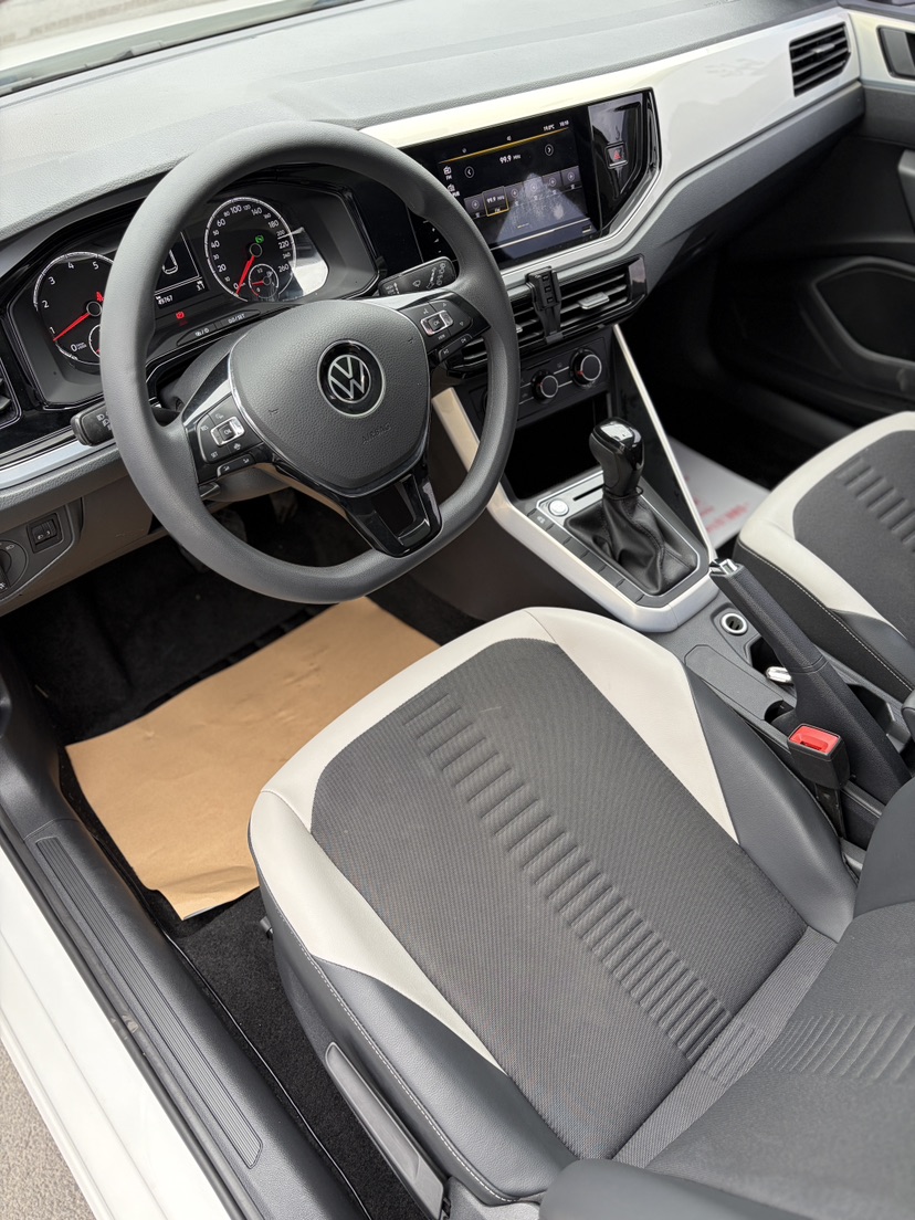Volkswagen Polo 2021 car image #4
