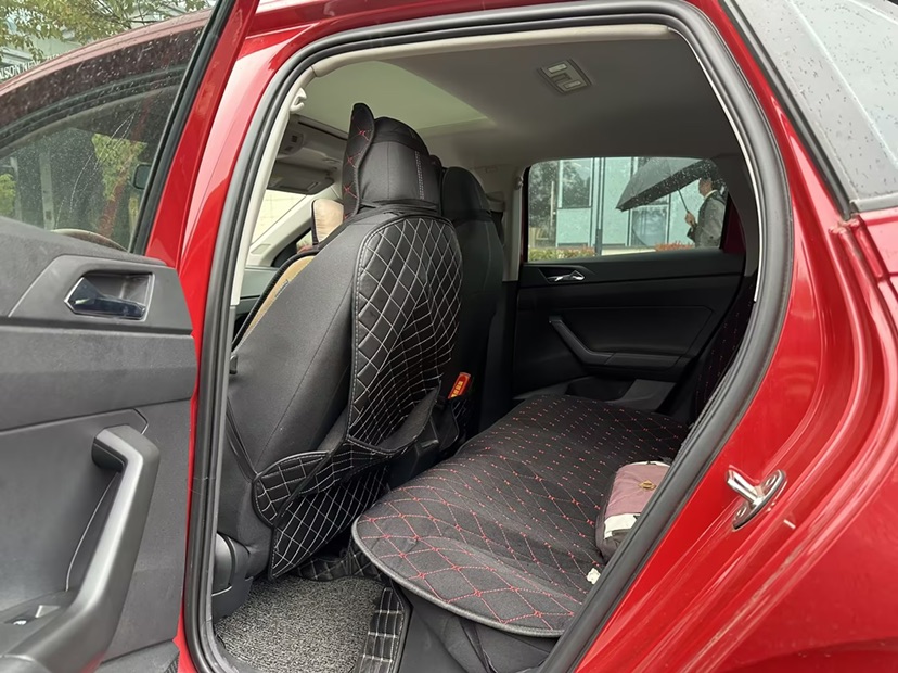 Volkswagen Polo 2020 car image #6