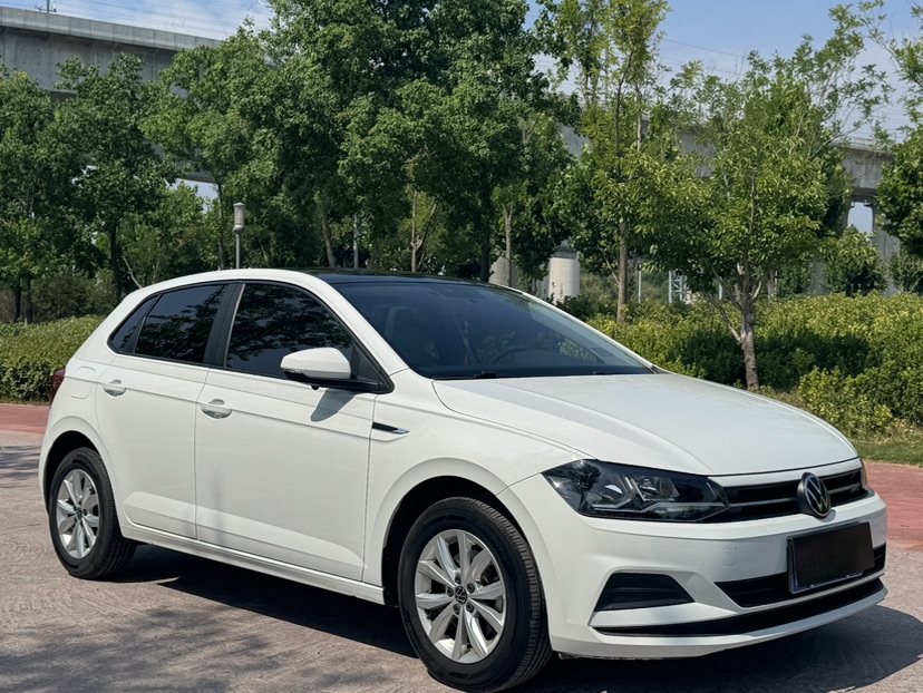 Volkswagen Polo 2023 car image #3