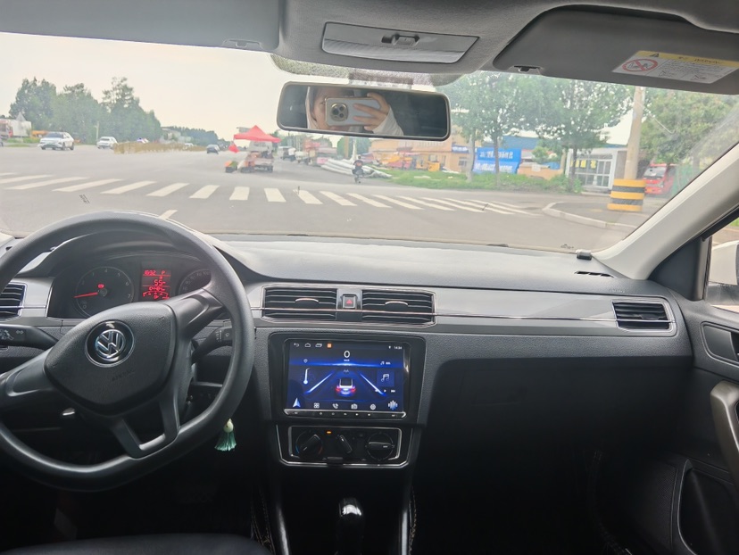Volkswagen Santana 2018 car image #8