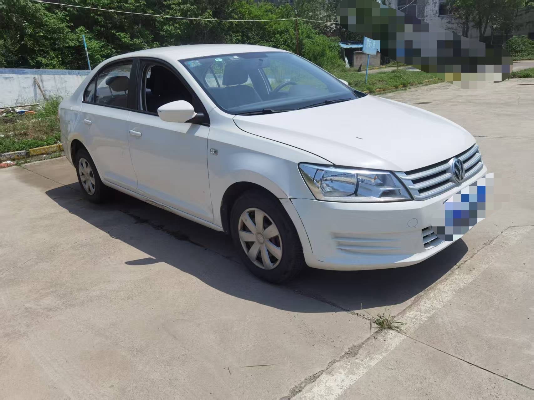 Volkswagen Santana 2018 car image #2