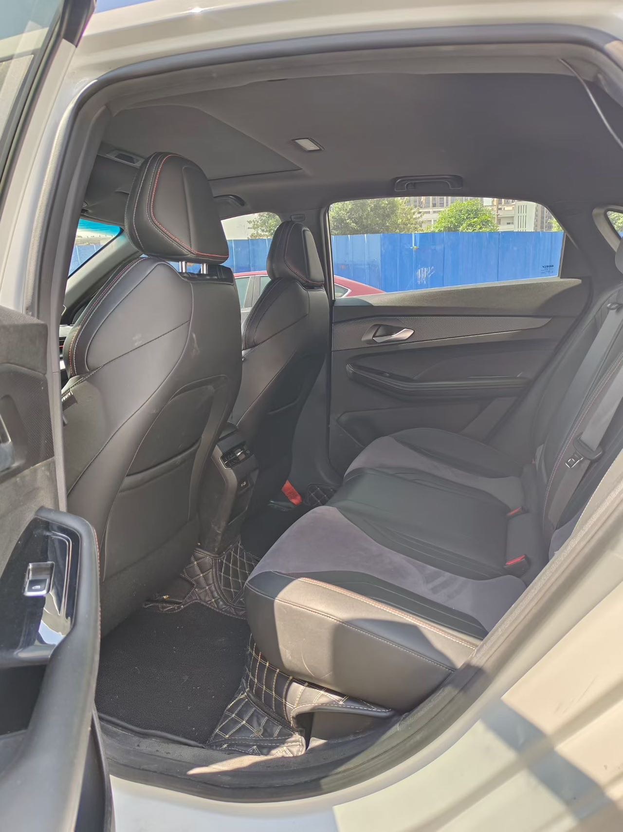 GEELY Binray 2022 car image #7