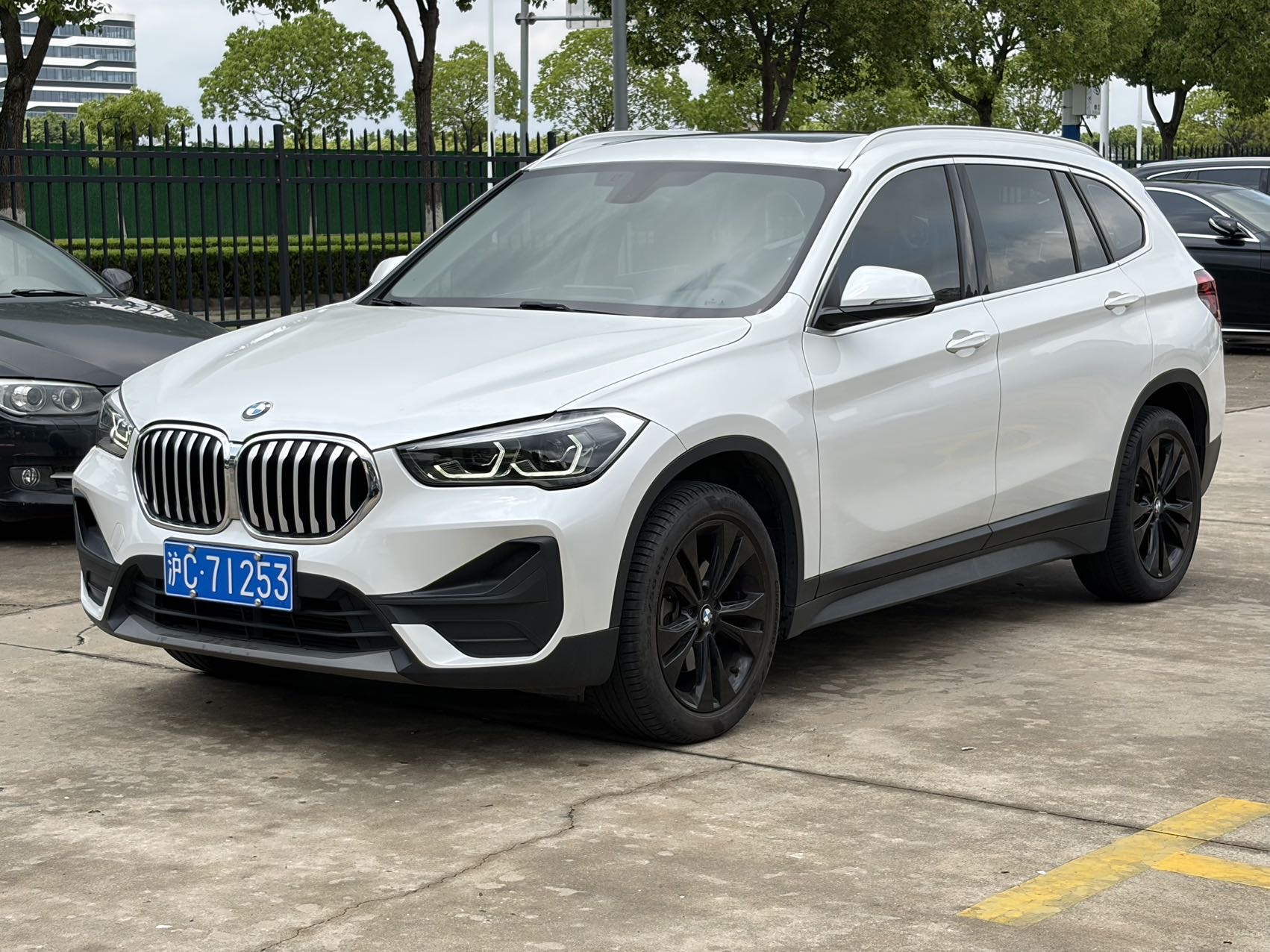 BMW X1 2021 car image #2